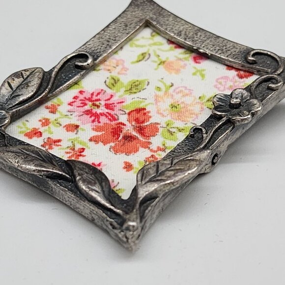Miniature Vintage Style Pewter Floral Picture Frame Fabric Insert 1.5x2" - Picture 6 of 12